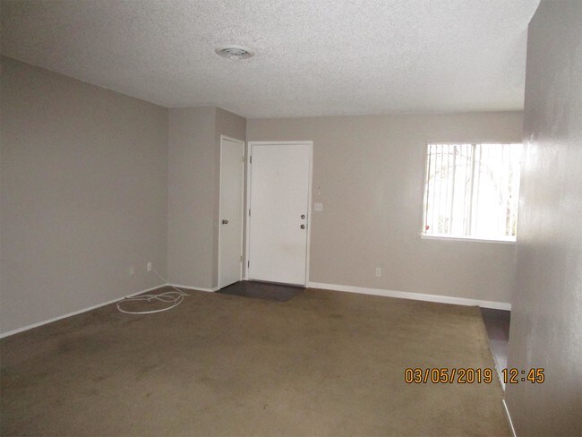 Foto del edificio - 1341 Dustin Dr