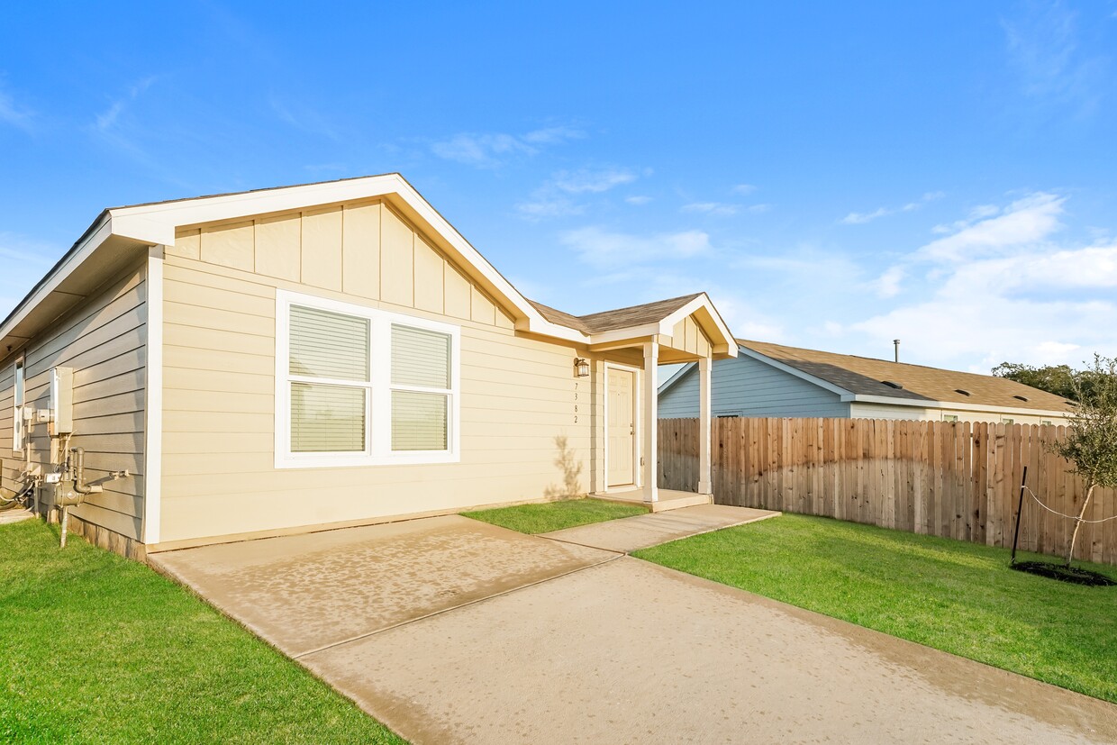 Foto principal - 7382 Cultivator Way