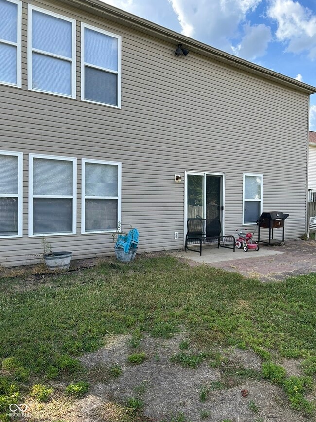 Foto del edificio - 14229 Weeping Cherry Dr