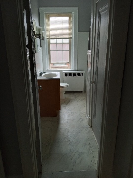 Building Photo - 827 Elm St