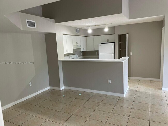 Building Photo - 2041 Renaissance Blvd