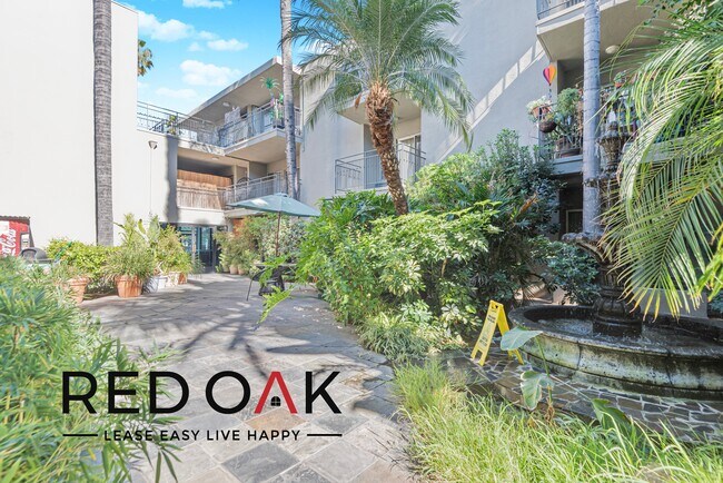 Foto del edificio - Deluxe One Bedroom with Beautiful Hardwood...