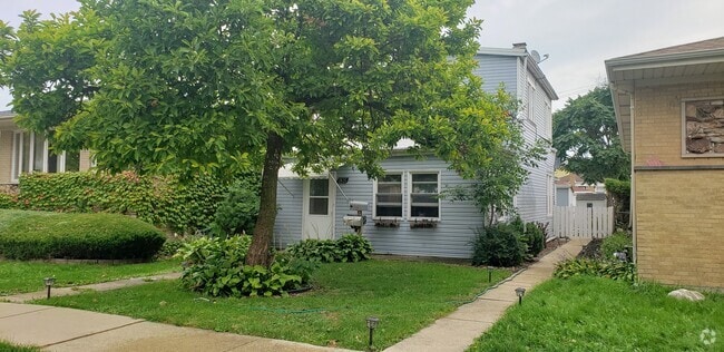 Building Photo - 2835 S Harvey Ave