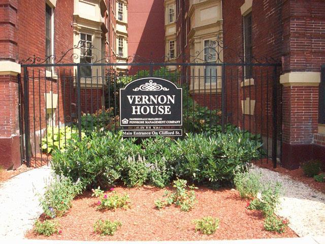 Primary Photo - Vernon House - A 62 Yrs & Older Community