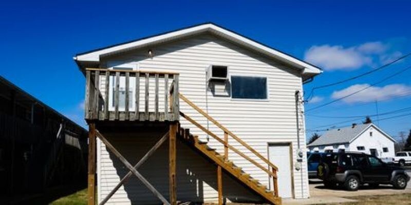 Primary Photo - 3600 Falling Springs Rd