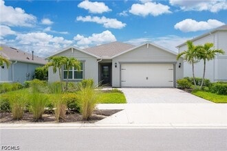 Building Photo - 42428 Cascade Dr