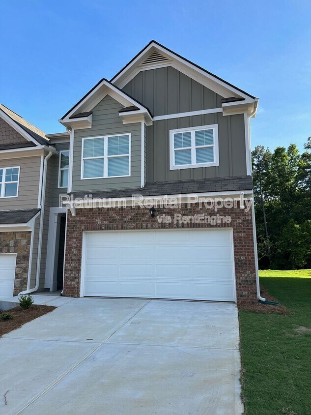 Foto principal - 488 Stoneybrook Dr