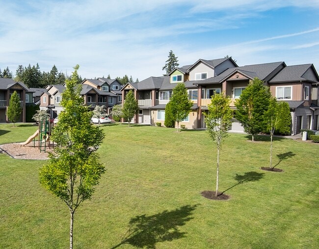 BELLA ON CANYON Apartments in Puyallup, WA