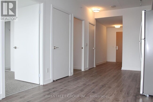 Photo du bâtiment - 621 Sheppard Ave E