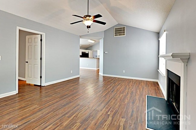 Building Photo - 867 Killian Station Dr