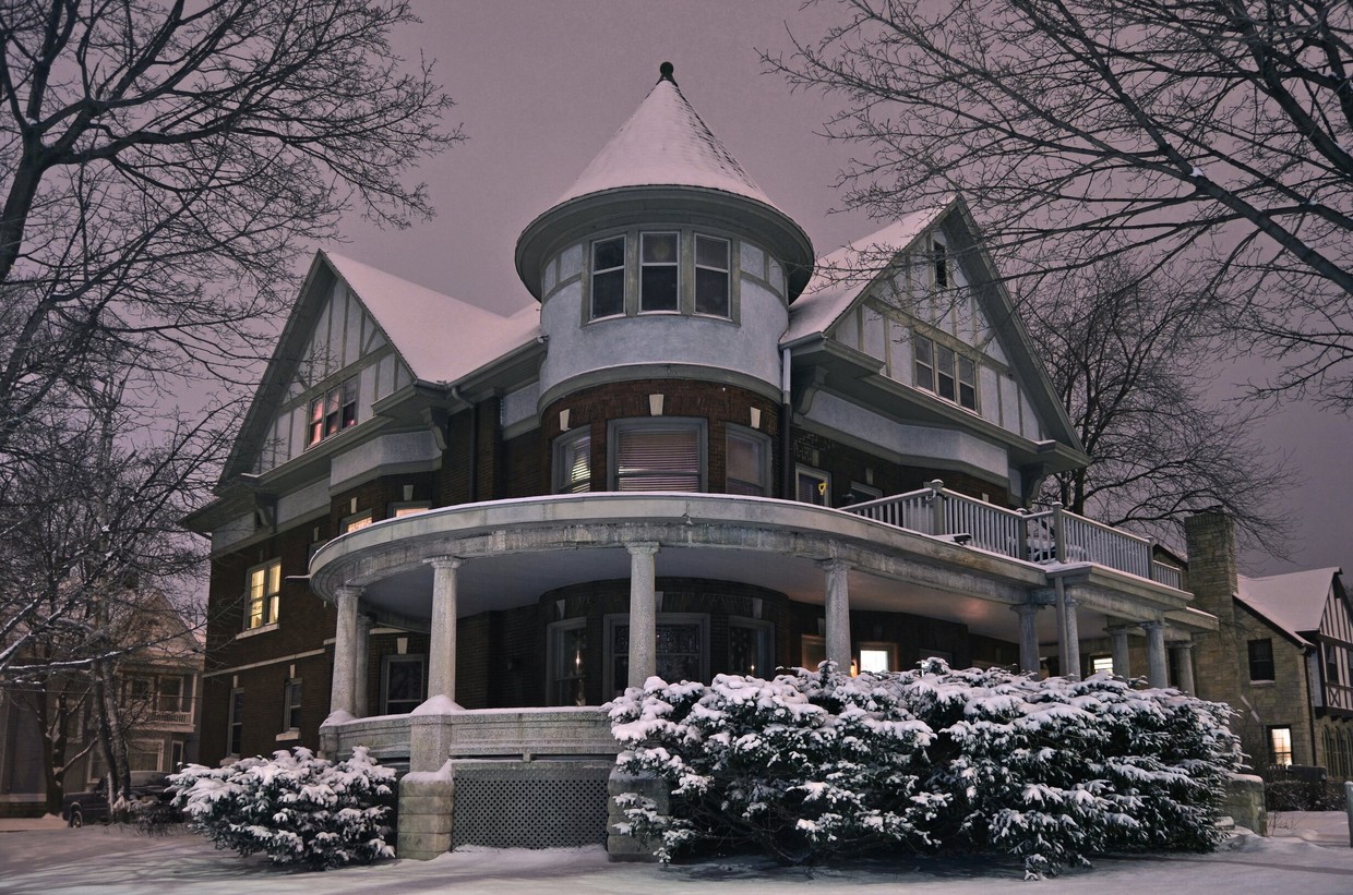 Primary Photo - The Victorian