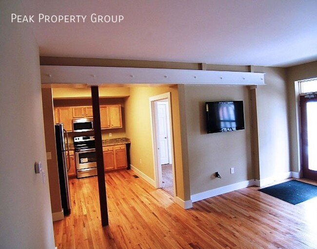 Foto del edificio - Available Fall 2025! 3 Bedroom Apartment L...