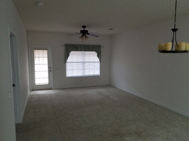 Building Photo - 5860 Spanish Trail