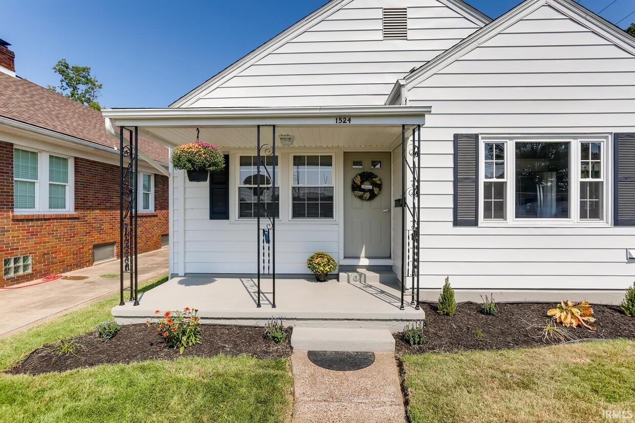 1524 E Walnut St, Evansville, IN 47714 House Rental in Evansville, IN