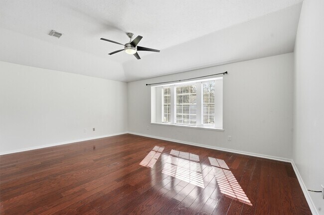 Foto del edificio - 18385 Ten Oaks Ct