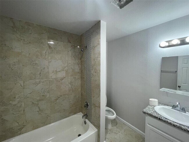 Building Photo - 3831 Cosby St