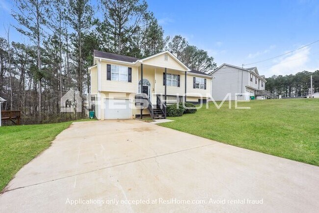 Foto del edificio - 510 Shaggy Hickory Trl