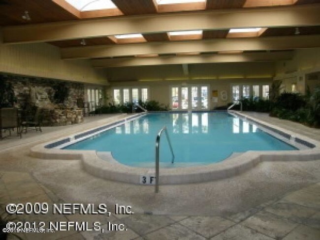 Building Photo - 3864 La Mirada Dr N
