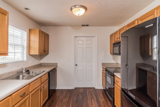 Building Photo - 1640 Antebellum Dr