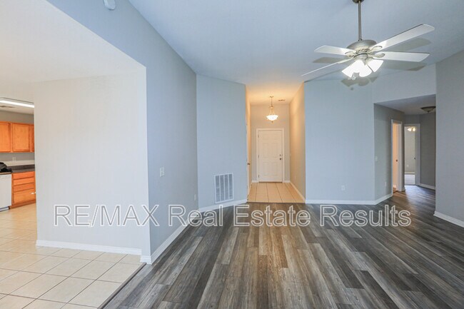 Foto del edificio - 3711 SW Hansom Loop