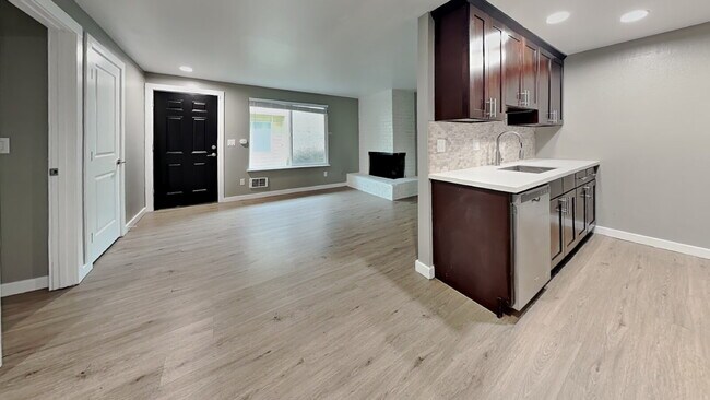 Foto del edificio - 1105 S Woodlawn St