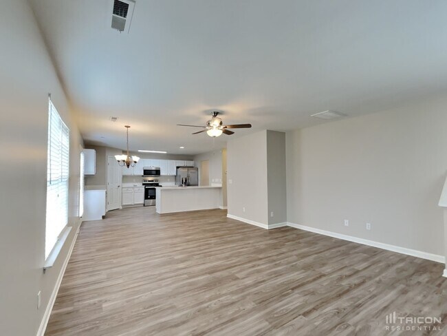 Foto del edificio - 3007 Quail Oak Dr