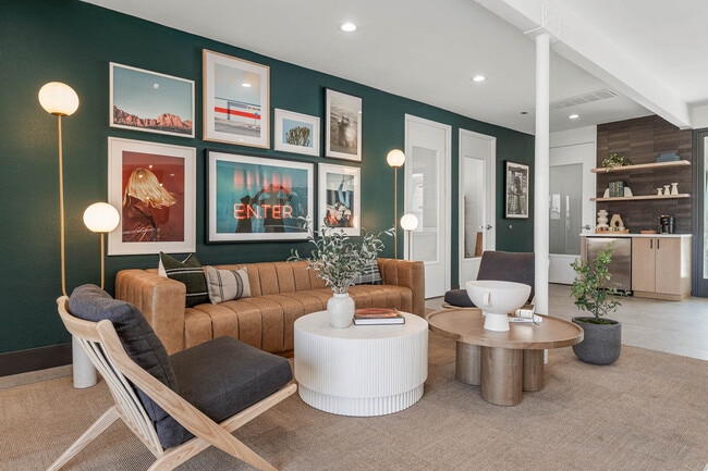 Scottsdale Gateway apartments — community photo - Scottsdale Gateway