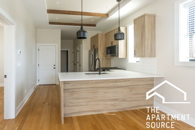 Foto del edificio - 4949 N Oakley Ave