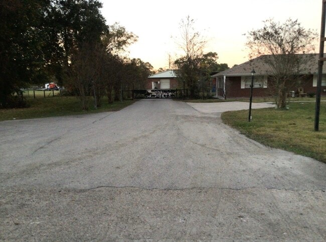 Building Photo - 15447 Avenue C