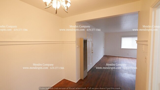 Building Photo - Cottage Style 2 bed / 1 bath Apartment Loc...