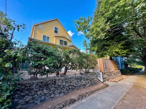 Building Photo - 2625 NE Clackamas St