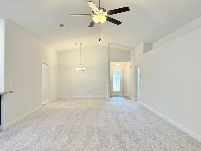 Foto del edificio - Spacious Home - Ashley Place
