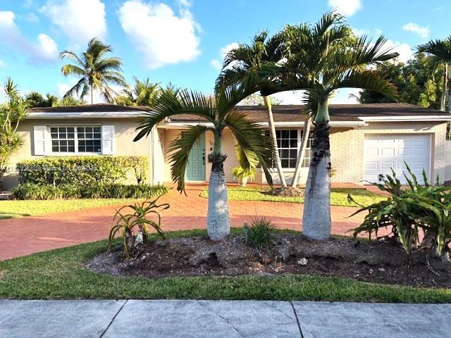 Foto del edificio - 10320 SW 109th St