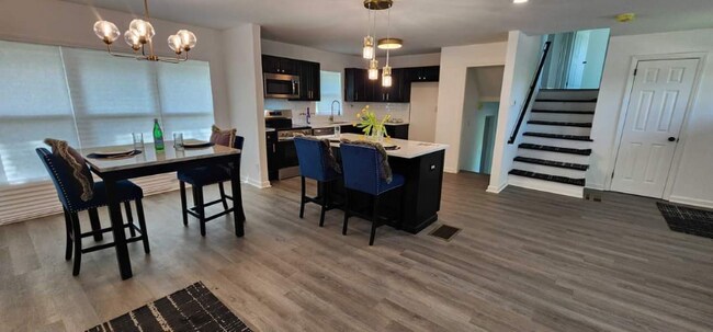 Foto del edificio - 2932 Valley Ridge Dr