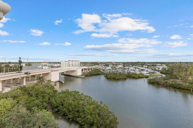 Foto del edificio - 147 Tampa Ave E