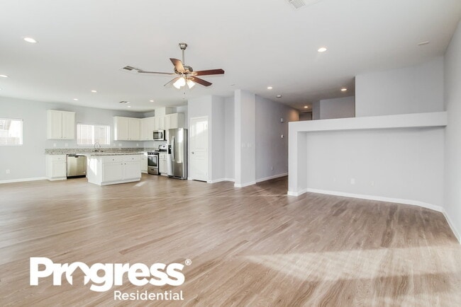 Building Photo - 3029 E Gannon Ridge Ave