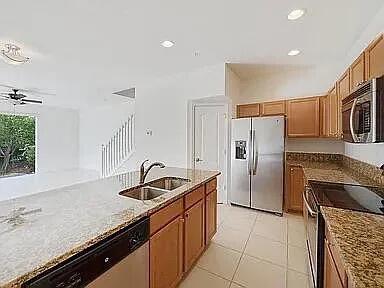 Building Photo - 3047 SW Otter Ln