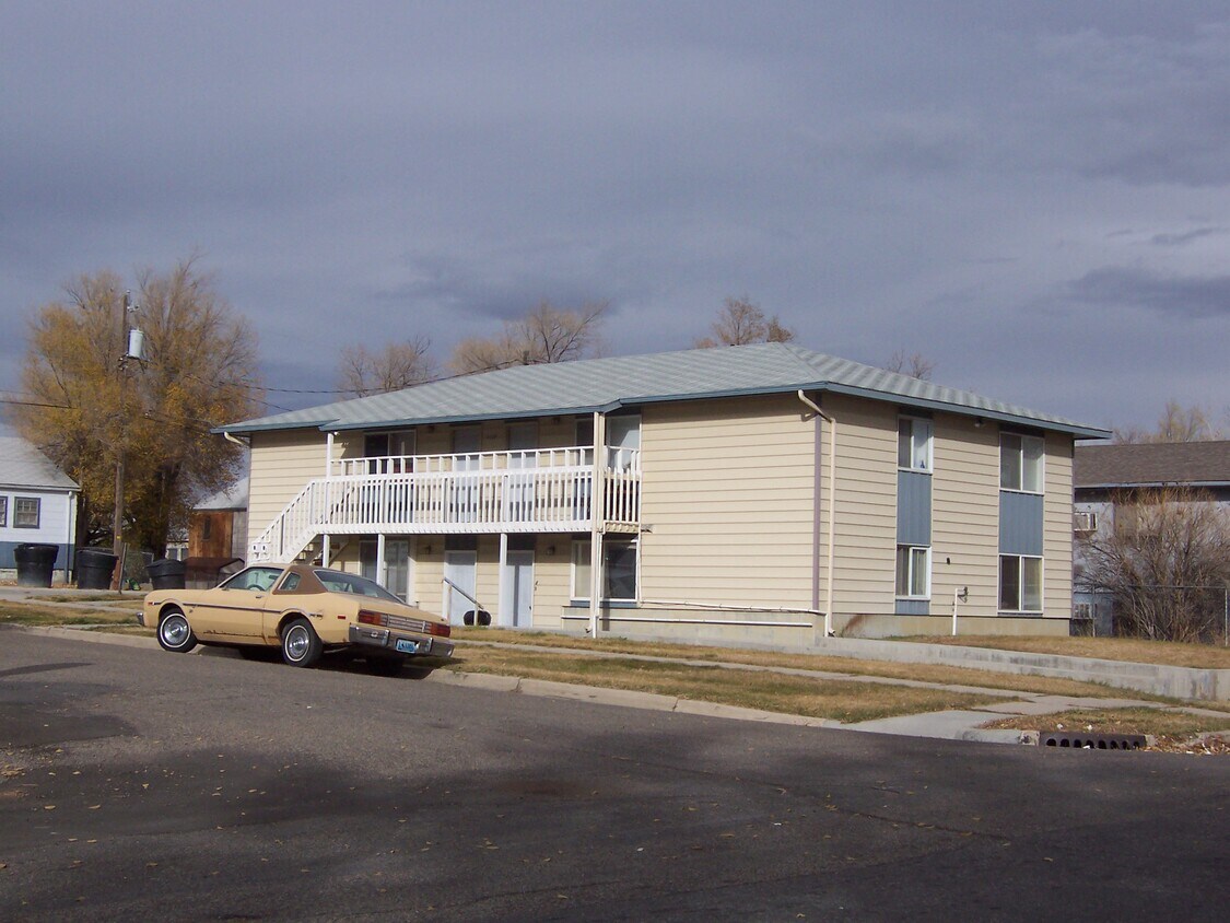 Primary Photo - 1110 W 12th St