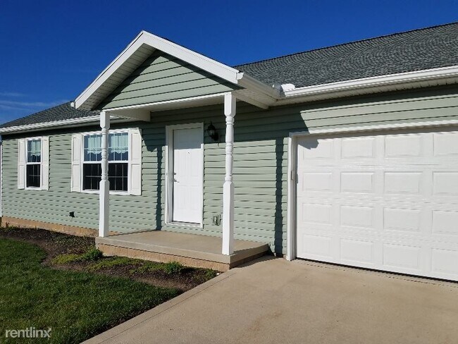 Building Photo - 2 br, 1 bath Apartment - 1664 Executive Court