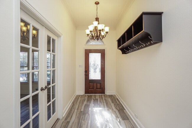 Foto del edificio - 8111 Ravens Gate Ln