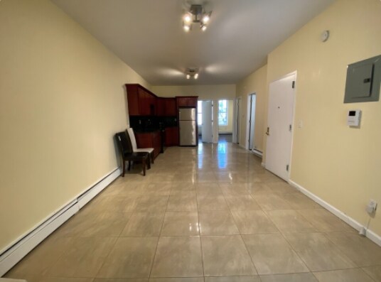 Foto principal - 237 Kingston Ave