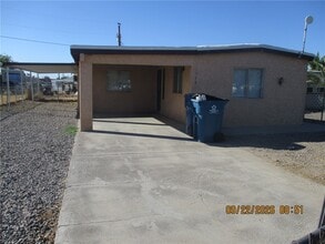 Building Photo - 1946 Sea Breeze Ln