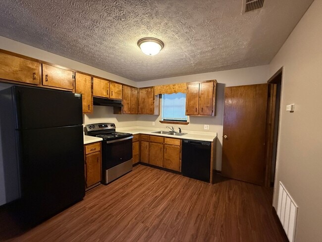 Foto del edificio - Smokerise Park - 2BR/1BA East Athens Living