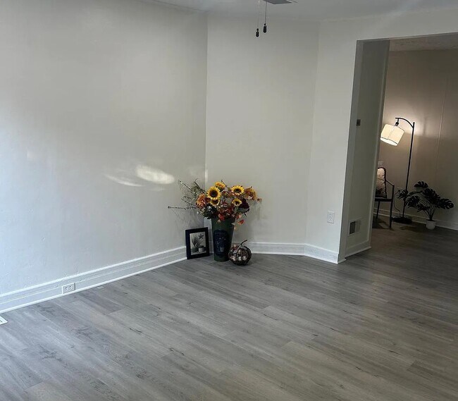 Building Photo - 92 Pennsylvania Ave