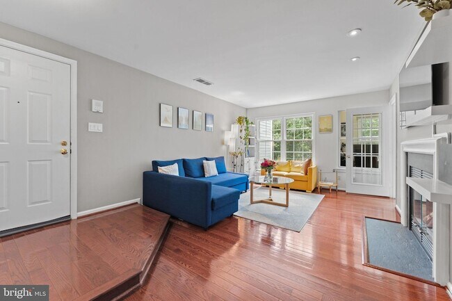 Foto del edificio - 7501 Ashby Ln