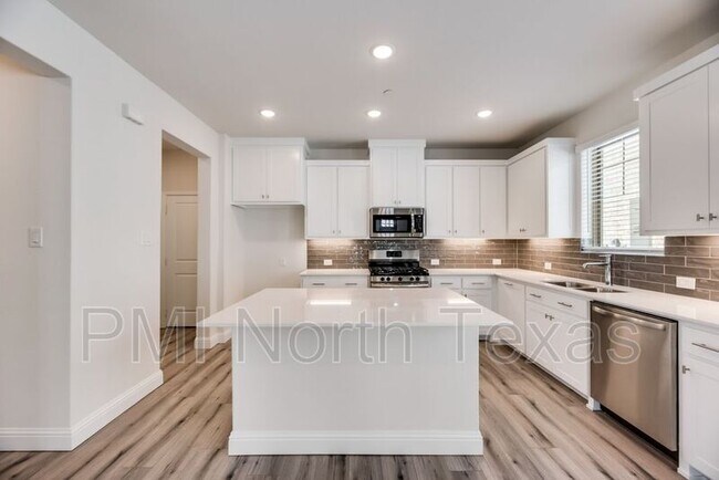 Foto del edificio - 8761 Phoebe Rd