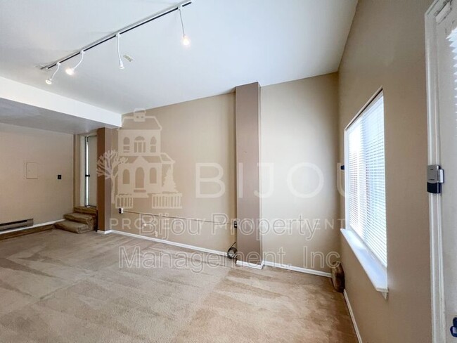 Building Photo - 2036 Bristlecone Dr