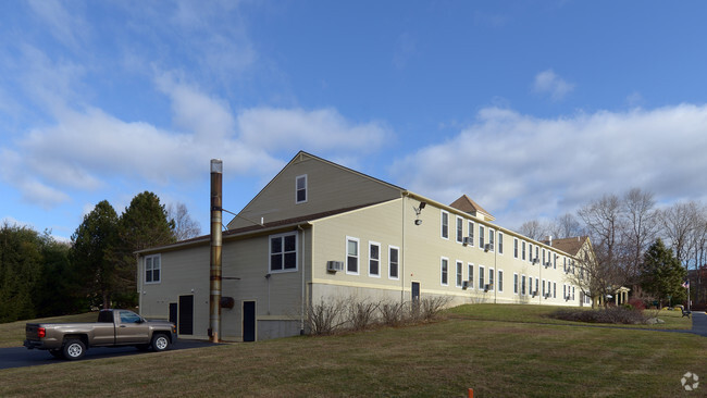 Building Photo - Canonchet Cliffs II