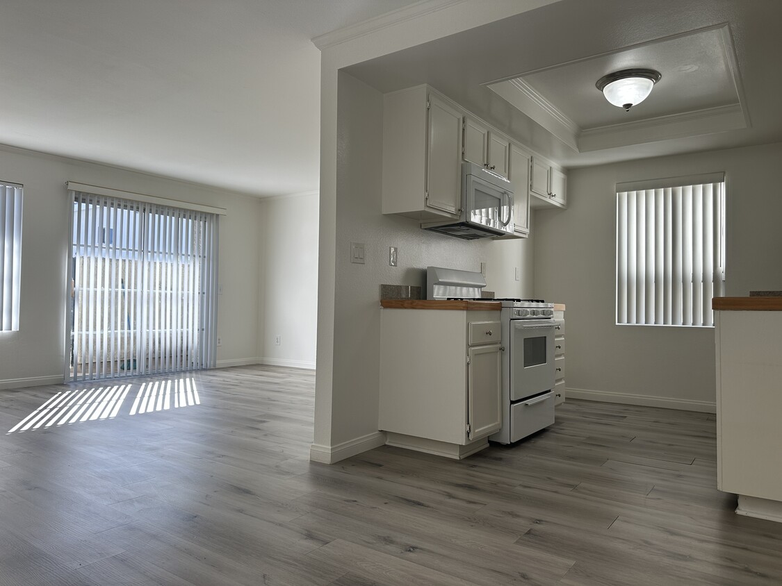 Living Room/Kitchen - 10825 Blix St