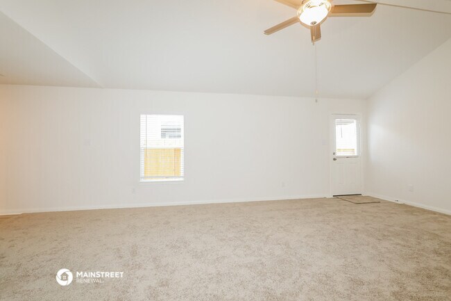 Building Photo - 21154 Magnolia Downs